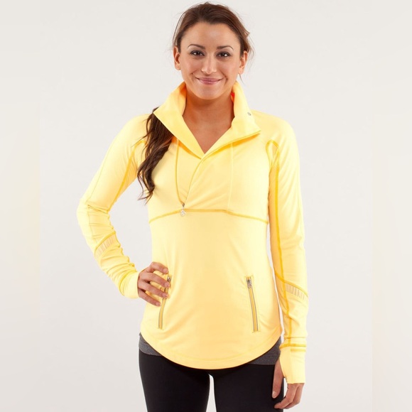 Lululemon Run: Reflect Pullover. Burning Yellow. - Picture 2 of 7